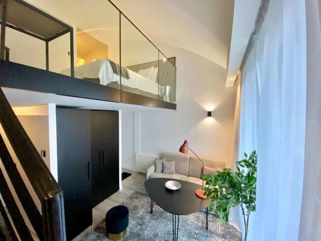 B0 Mini Loft Duplex 175blo-paris Convention *